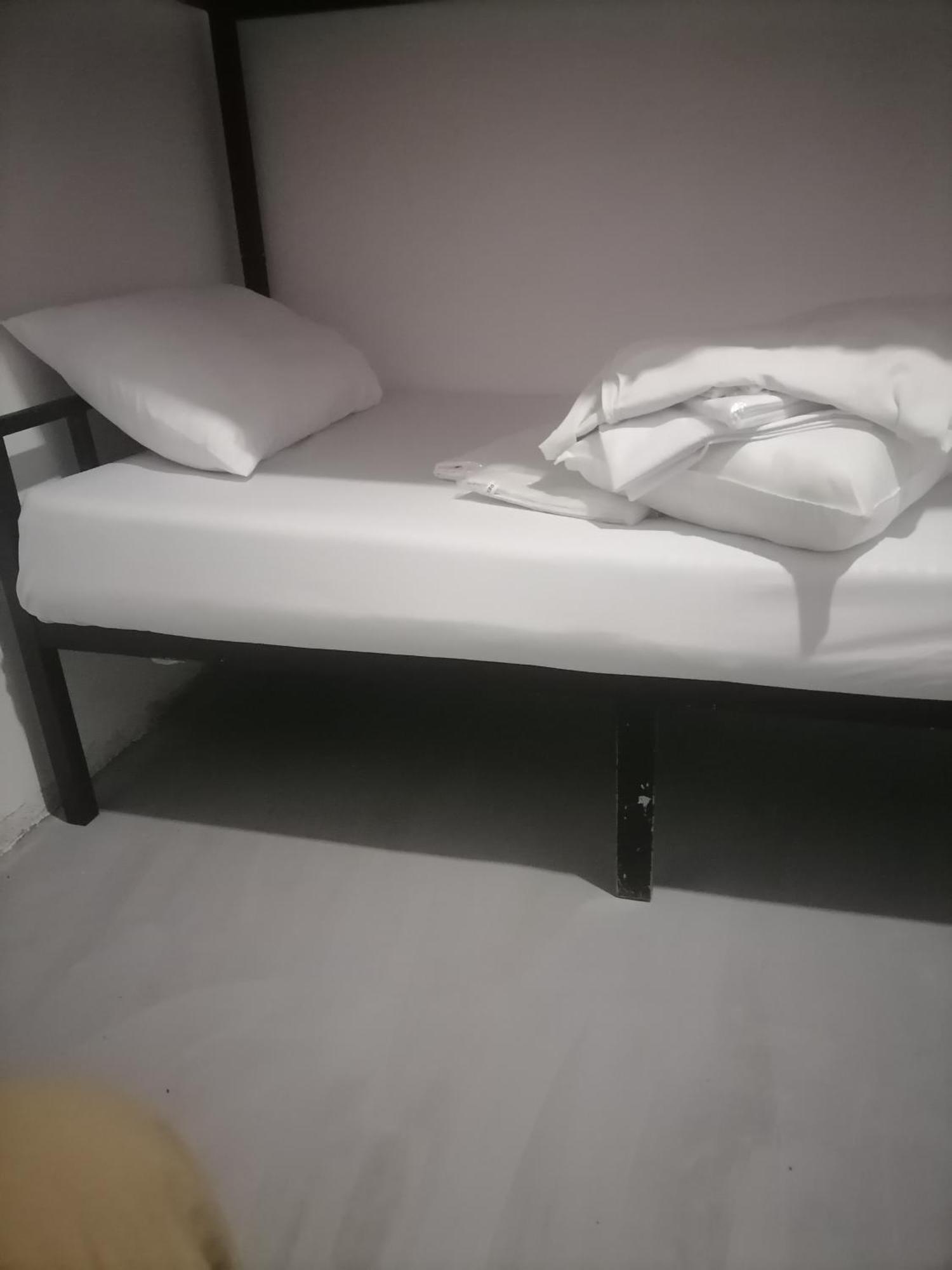Bed & Baggage Vandrarhem Ella Exteriör bild